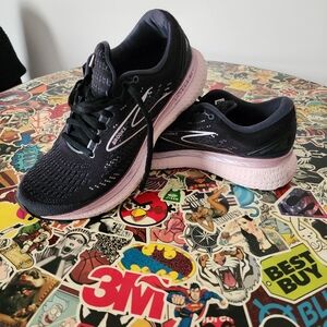 Brooks Glycerin 19 Womens size 8.5
